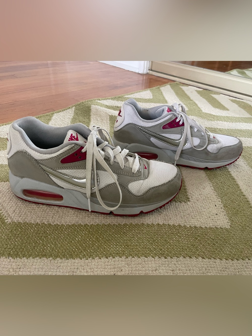 NIKE AIR MAX CORRELATE 511417 102  Women US Size 8 Gray White